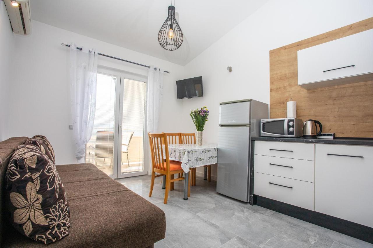 Apartments Nedo Dalmatia โอมิช ภายนอก รูปภาพ